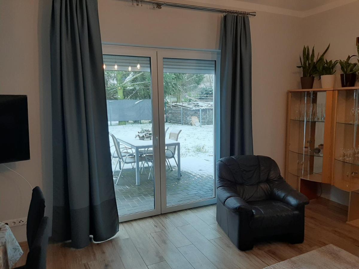Am Bahnhof Apartamento Werneuchen Exterior foto