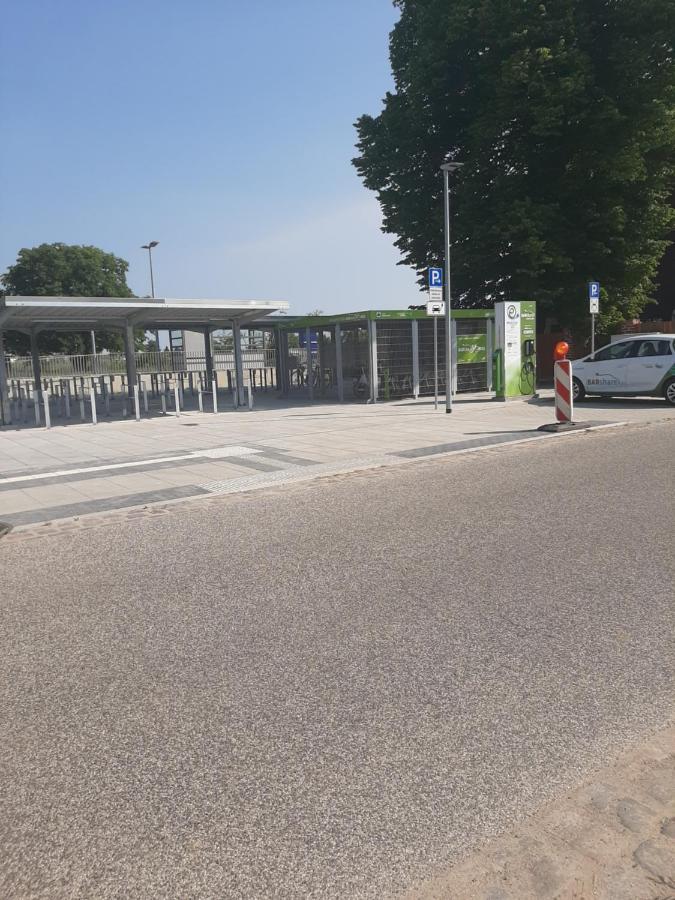 Am Bahnhof Apartamento Werneuchen Exterior foto
