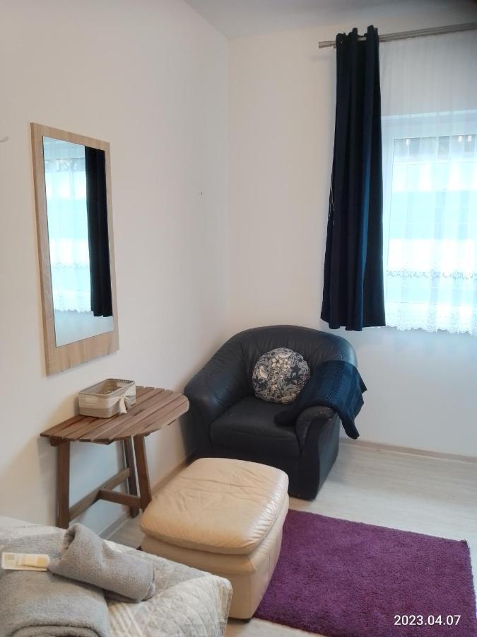 Am Bahnhof Apartamento Werneuchen Exterior foto