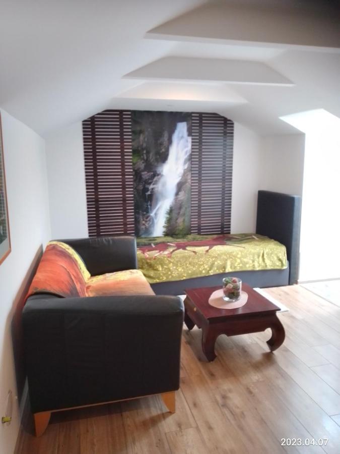 Am Bahnhof Apartamento Werneuchen Exterior foto